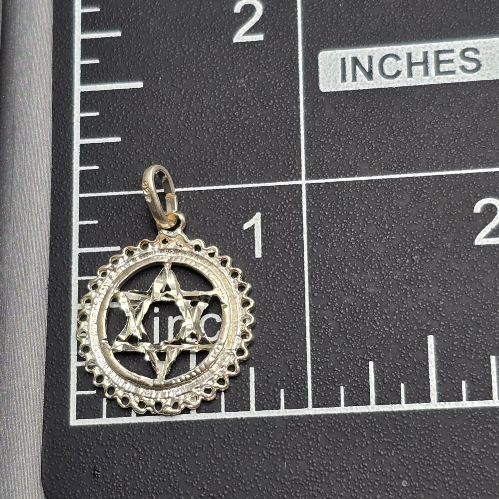 925 Sterling Silver Star of David Filigree Circle Pendant 1" Diamond Cut" - Picture 5 of 7